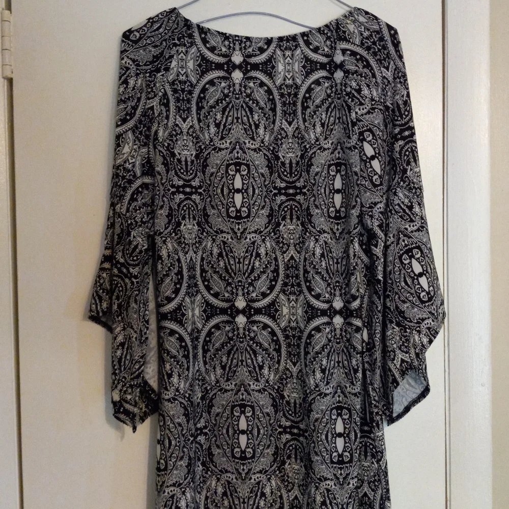 Beautiful boho dress, petite small dress with flare sleeves - Picture 3 of 3